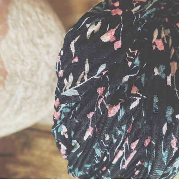 Head Band Neck Wrap Tiny Floral - Picture 7 of 10